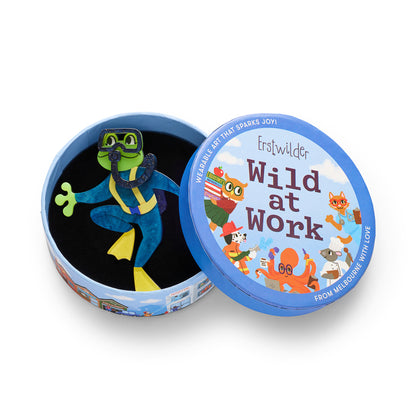 Erstwilder - Slick Swimmer Frog Brooch