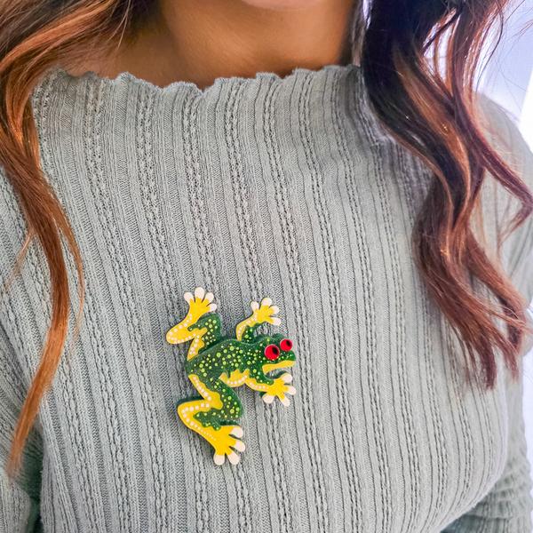 Erstwilder - Brooke Sutton - Tjawan Ritjinguthinha Frog Brooch - 20th Century Artifacts