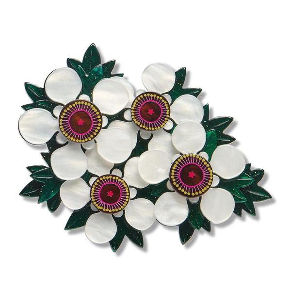 Erstwilder - Mānuka Brooch - 20th Century Artifacts