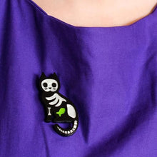 Load image into Gallery viewer, Erstwilder - Tabby Tombstone Brooch (2020) green - 20th Century Artifacts