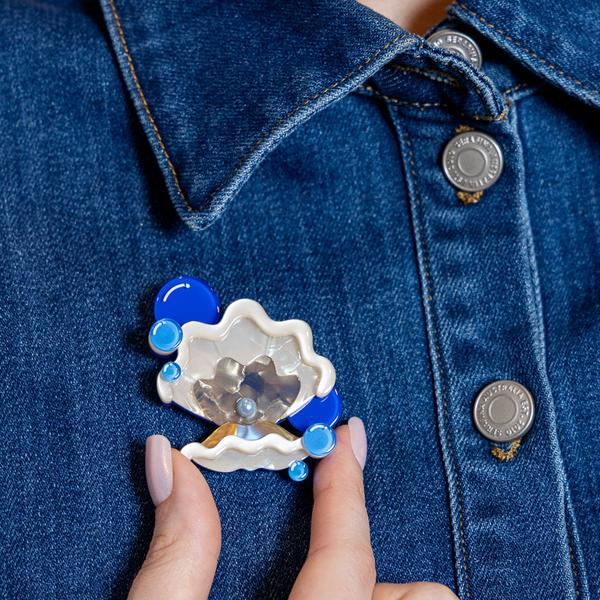 Erstwilder - Treasure Within Brooch - 20th Century Artifacts