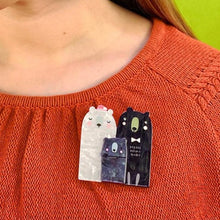 Load image into Gallery viewer, Erstwilder - Family Affair Brooch (Terry Runyan 1) - 20th Century Artifacts