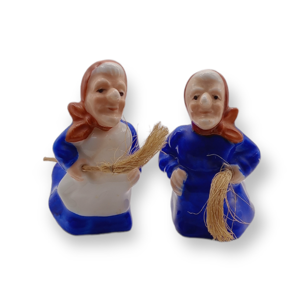 Salt & Pepper Shakers - Witches - 20th Century Artifacts