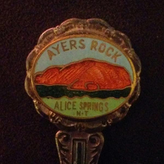 Souvenir Spoon - Ayers Rock (Uluru) Alice Springs Australia - 20th Century Artifacts